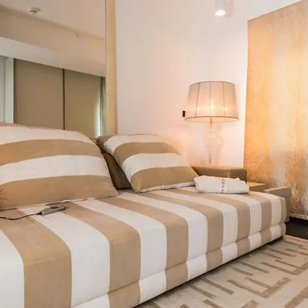 Luxury Seafront Queen With Private Pool Near The Sea In * Dubrovnik