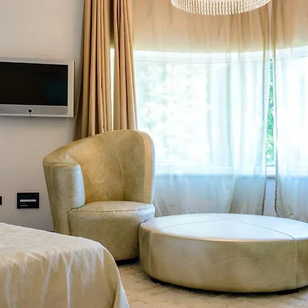 Luxury Seafront Queen With Private Pool Near The Sea In دوبروفينك